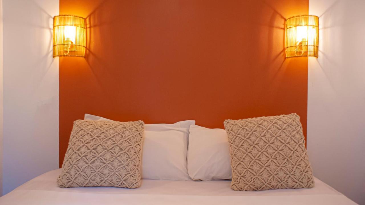 Logis Hotel & Restaurant Du Parc เจมโนส ภายนอก รูปภาพ